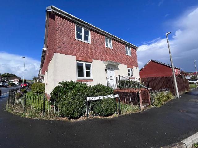 Lloyd Thomas Court, Townhill. 3 bed detached house to rent £895 pcm £207 pw