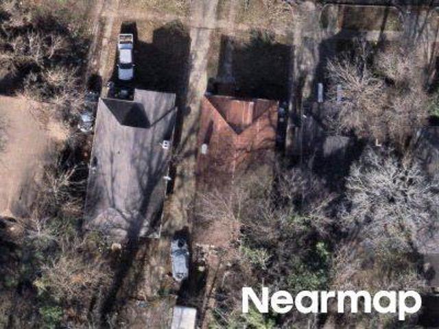 Lloyd Nolan Pkwy