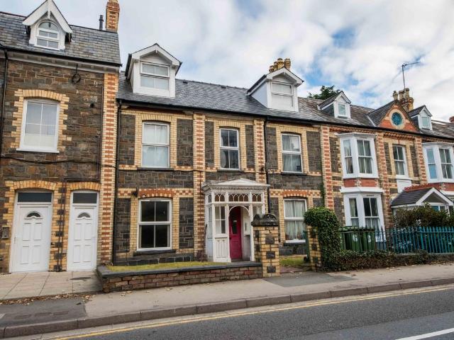 Llanbadarn Road, Aberystwyth SY23, 1 bed flat to rent, £700 pcm | PrimeLocation