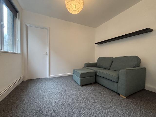 Llanbleddian Gardens, Cathays CF24, 1 bed flat to rent, £800 pcm | PrimeLocation
