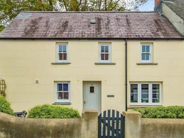 Llangwm, Main Street, Haverfordwest, 2 Bedroom End