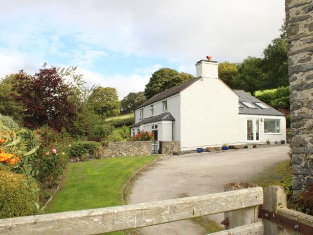 Llanfairtalhaiarn, Abergele LL22, 3 bed cottage to rent, £1,700 pcm | PrimeLocation