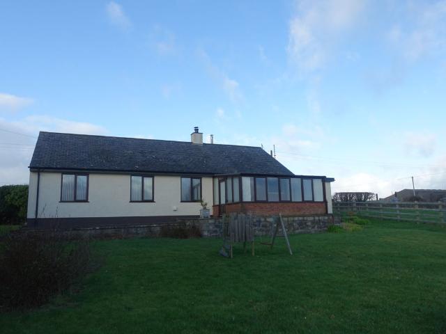 Llanfechell LL68, 3 bed bungalow to rent, £1,200 pcm | PrimeLocation