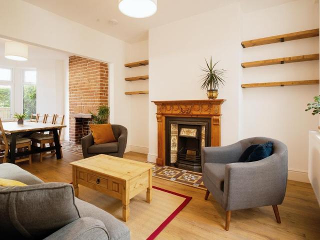 Llanishen Street, Heath, Cardiff, CF14 7 bed terraced house to rent £3,500 pcm £808 pw