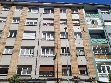 Llano. Alquiler de larga duración de piso amueblado