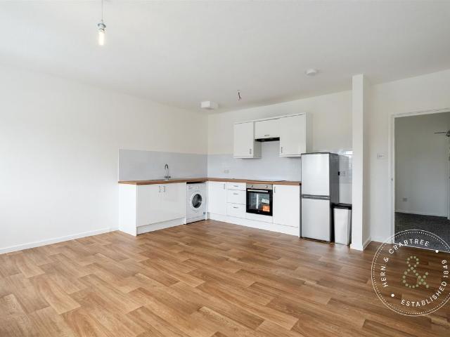 Llanover Road, Michaelston, Cardiff CF5, 2 bed flat to rent, £1,000 pcm | PrimeLocation