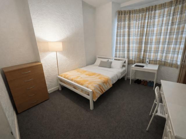 Llantrisant Street, Cardiff, CF24 6 bed house to rent £2,700 pcm £623 pw