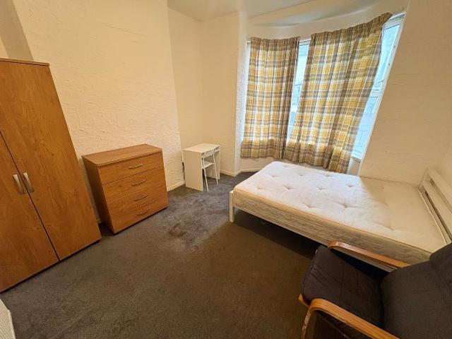 Llantrisant Street, Cardiff CF24, 6 bed property to rent, £2,500 pcm | PrimeLocation