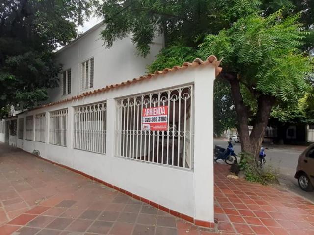 Lleras Restrepo \ APARTAESTUDIO