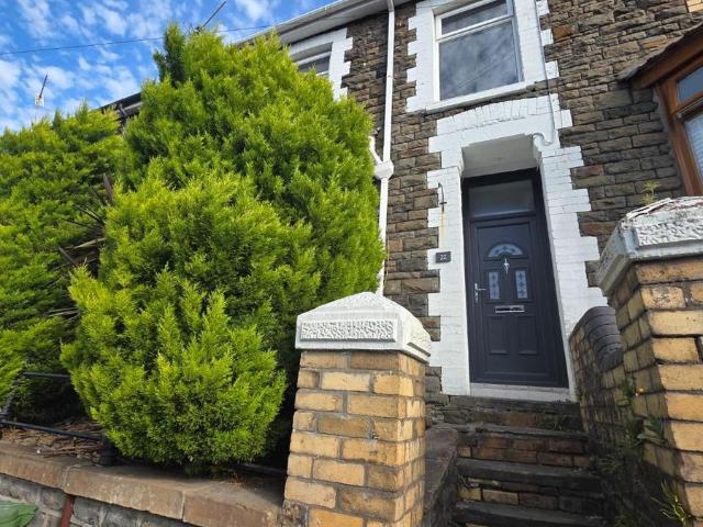 Llwynmadoc Street, Pontypridd CF37, 3 bed property to rent, £990 pcm | PrimeLocation