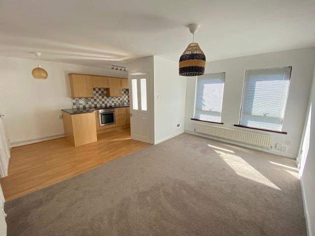 Llwynderw Drive, West Cross SA3, 1 bed flat to rent, £850 pcm | PrimeLocation