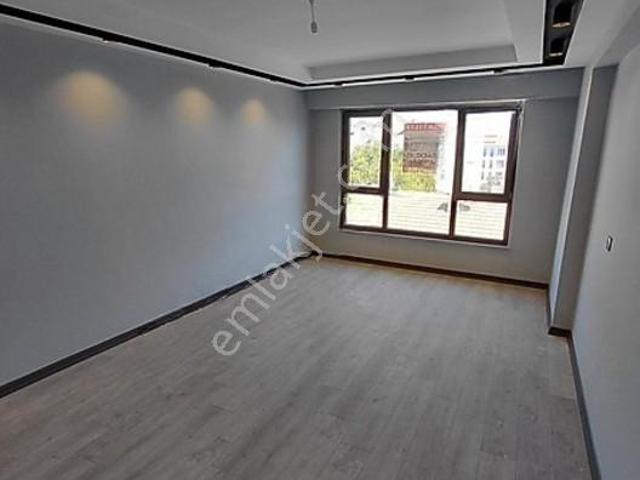 Lt desticiler Çamlıca Mah. Özel Garajlı Ebv. Banyolu 3+1 Daire