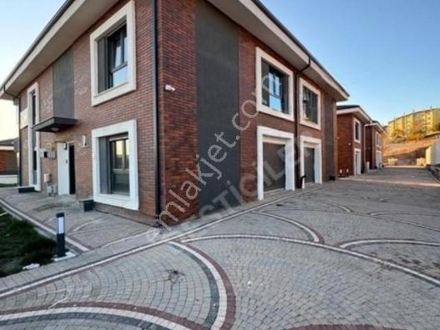 Lt kendi Dünyanızın Kapısını Açın,havuz, Sauna 5+1 Lüks Villa