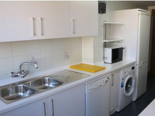 LT/ Piso de UN dormitorio, zona Avd. de Constitución