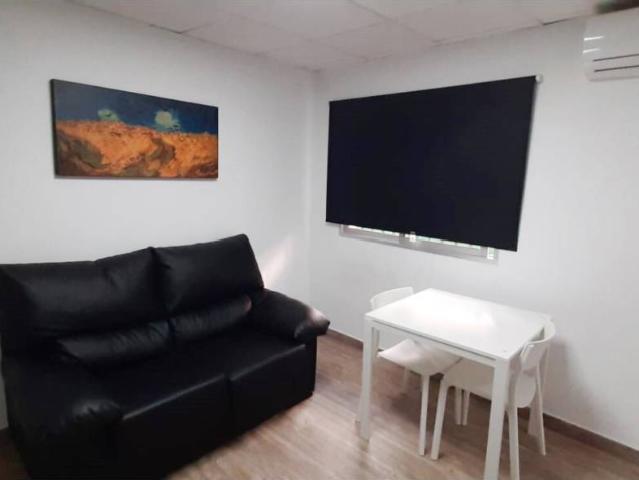 LTF 687*76*10*66 Apartamento en alquiler en Campanillas, Málaga Capital