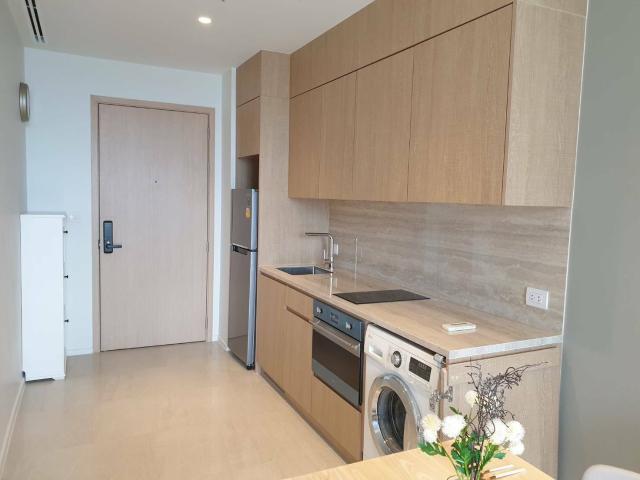 LTH4559 – The Lofts Silom FOR SALE 1 bed 1 bath size 46 Sq.M. Nearby BTS Surasak station ONLY 10 MB
