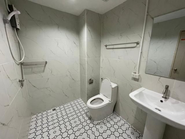 LTH6690 – Commercial Building FOR SALE in Surasak Size 340 Sq.M.Near BTS Surasak Station ONLY 19.8 MB