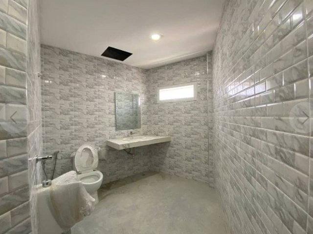 LTH6723 – Commercial Building FOR SALE in Phromphong Size 1,000 Sq.M. near BTS Phromphong Station ONLY 90 MB
