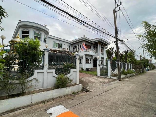 LTH6847 – House FOR SALE in Bangna 5 beds 5 baths 122 sq.Wah. Near Bang Na station ONLY 17.5 MB