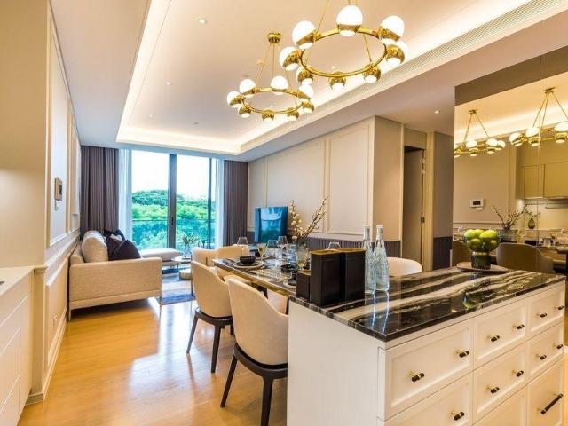 LTH9142 – Condo in Pathum Wan FOR RETN 2 beds 2 baths size 126 sq.m. near BTS Ratchadamri Station ONLY 200k/Month
