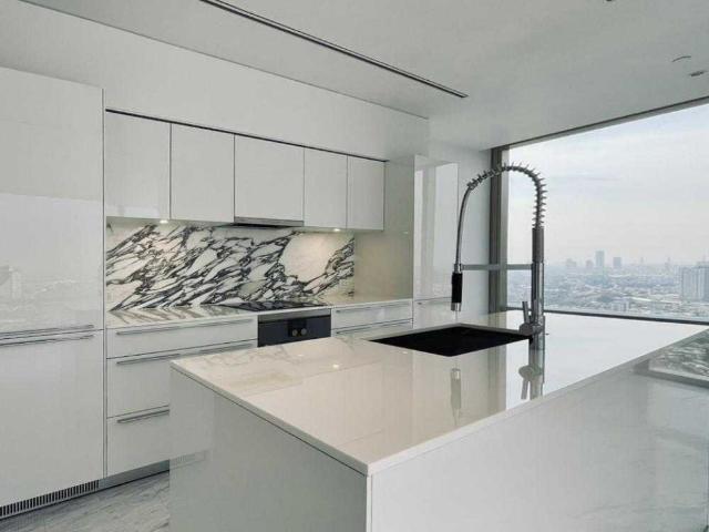 LTH9210 โ€“ Condo in Sathorn FOR SALE 2 beds 2 bath size 117ย Sq.m. near BTS Saphan Taksin Station ONLY 46.865 MB