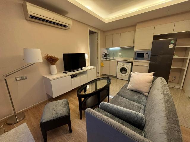 LTH11288 H Sukhumvit 43 FOR SALE Size 43 sqm. 1 bed 1 bath BTS Phrom Phong Station ONLY 16.5 MB