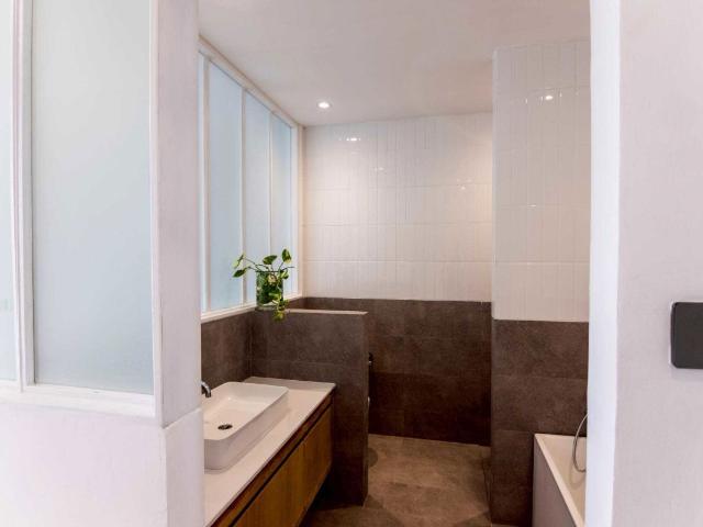 LTH12272 – Townhome FOR SALE at Ratchadaphisek 36 Size 280 Sq.m 4 beds 4 baths Near BTS Ratchayothin Station ONLY 10.8 MB