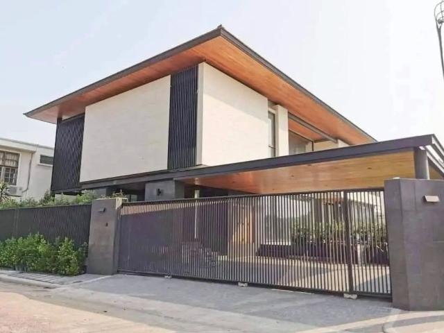 LTH13145 – House for Sale บ้านขาย at Evergreen Village เอเวอร์กรีน วิลเลจ Size 610 sqm. 4 beds 5 baths ONLY 38 MB Near Central Bangna