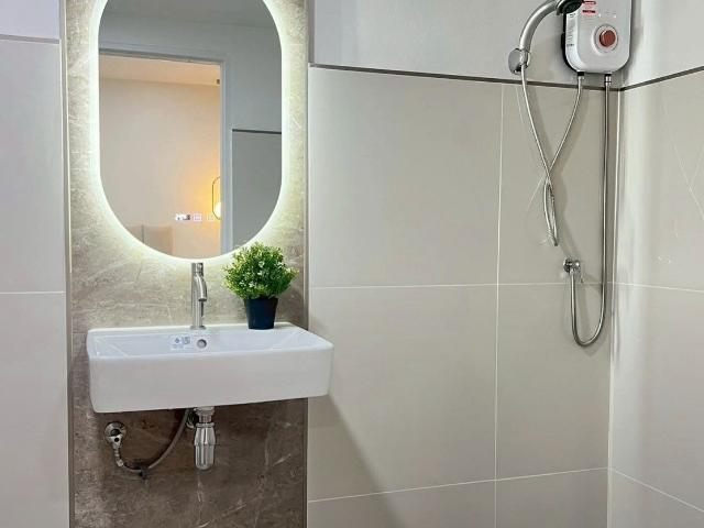 LTH13218 – House for Rent บ้านให้เช่า | Huaykwang ห้วยขวาง | 240 sqm | 4 Beds 3 Baths | 85K/Month | Near MRT Huaykwang