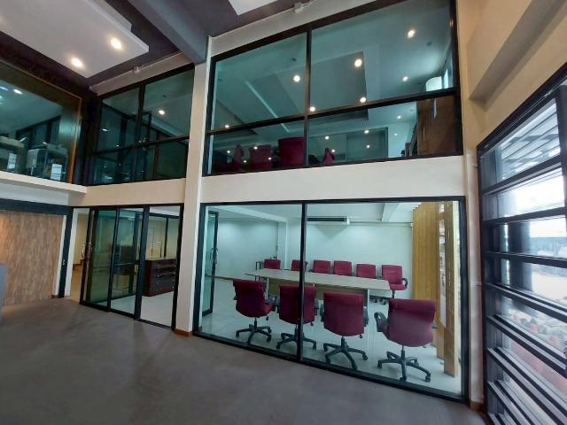 LTH13713 – Home Office for Rent | Charoen Rat 7 | 700 sqm | 5 Rooms 5 Baths | Near BTS Surasak | 75K/Month | โฮมออฟฟิศให้เช่า เจริญราษฎร์ 7
