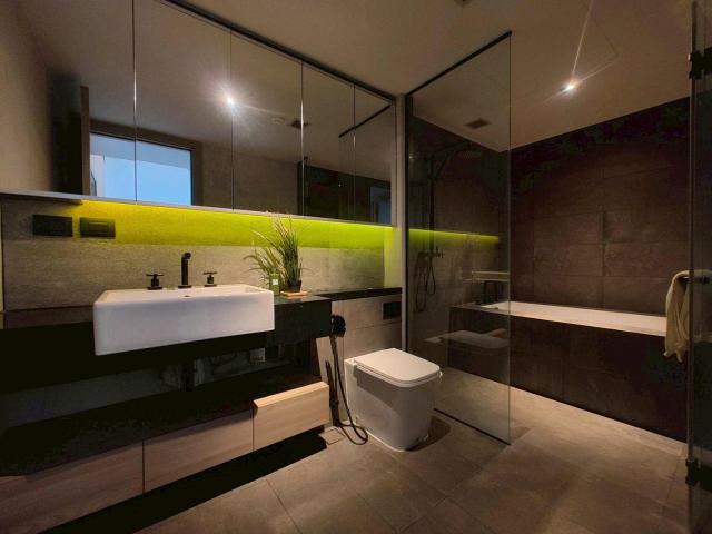 LTH14014 – Condo for Rent | Lofts Asoke | 130 sqm | 3 Beds 2 Baths | Near BTS Asoke | 130K/Month | คอนโดให้เช่า ลอฟท์ อโศก