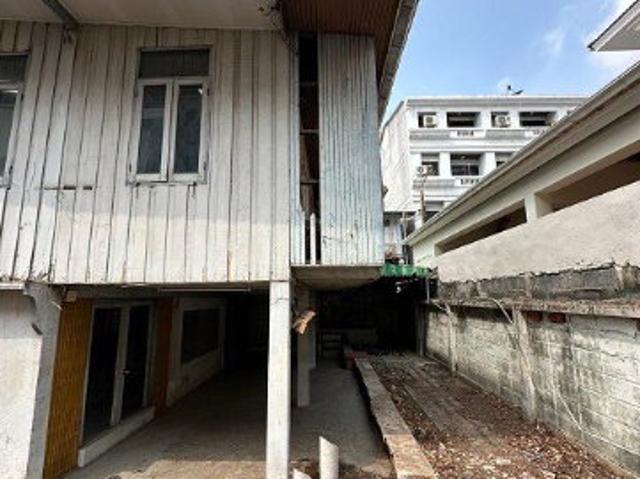 LTHC11589 – HOUSE FOR SALE Size 49 sq.w. 240 sqm. 4 beds 2 baths Near Central Rama 3 ONLY 16 MB