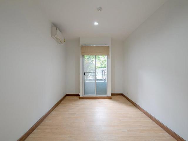 LTHC11647 The Seed Musee FOR SALE Size 78.47 sqm. 2 beds 2 baths Near BTS Phrom Phong Station ONLY 8.29 MB