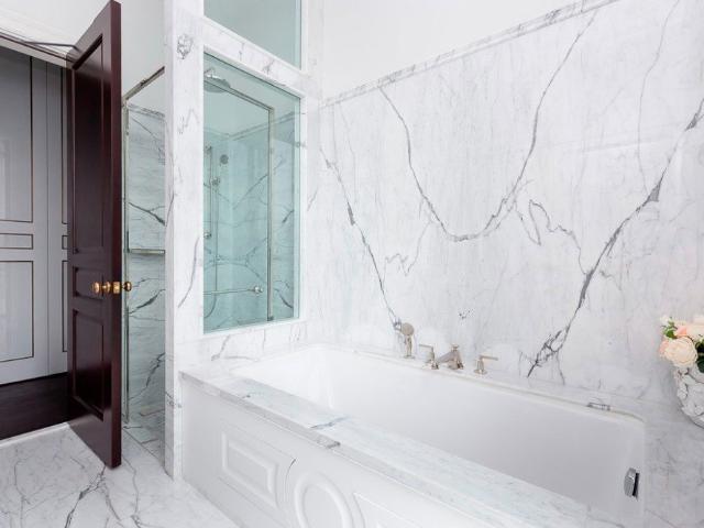 LTHC1197 – Wireless FOR SALE Size 132.57 sqm. 2 beds 3 baths Near BTS Phloen Chit Station ONLY 109 MB