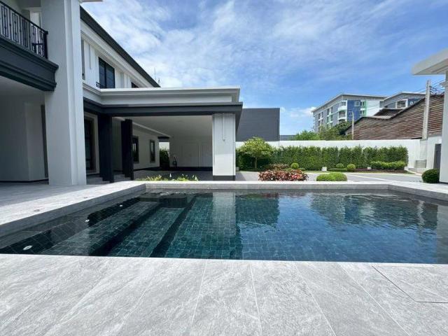 LTHC13104 – House for Sale บ้านขาย at Private Pool Residence ไพรเวท พูล เรสซิเดนซ์ Size 364 sqm. 4 beds 5 baths Near BTS Bearing ONLY 42 MB