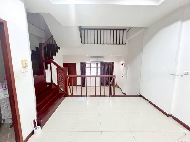 LTHC14127 – Townhome for Rent | Sukhumvit 52 | 200 sqm | 3 Beds 3 Baths | Near BTS On Nut | 45K/Month | ทาวน์โฮมให้เช่า สุขุมวิท 52