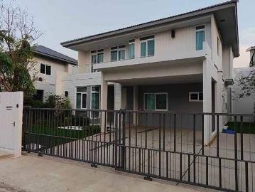 LTHC6374 – Single House FOR RENT 4 beds 6 baths size 222 Sq.M. Near Airport Rail Link Baan Thap Chang station ONLY 90k/month