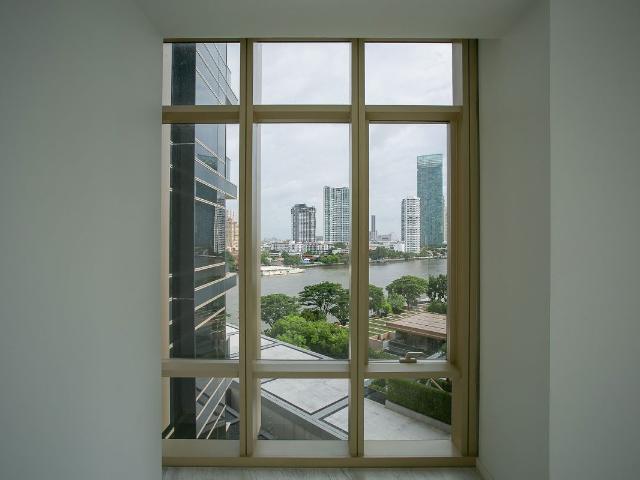 LTHC9400 – Four Seasons Residences FOR SALE size 129.19 sq.m. 2 beds 2 baths near BTS Saphan Taksin Station ONLY 35.5 MB