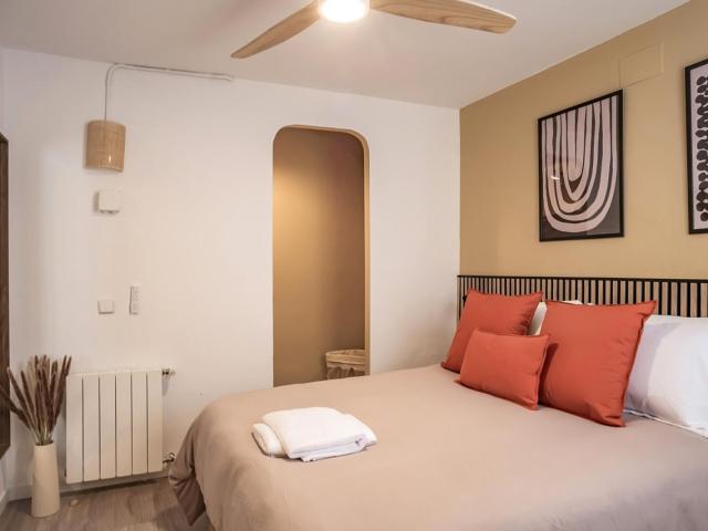 LUMEN R3 Private room with double bed and private bathroom