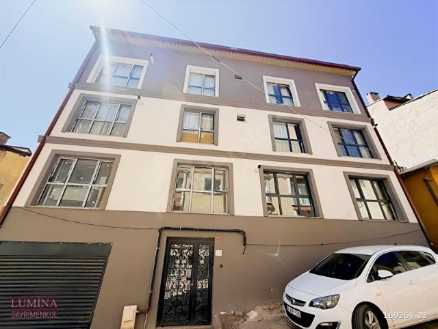 LUMİNA GAYRİMENKULDEN ÇARŞI MERKEZDE KİRALIK EŞYALI 2+1 DAİRE