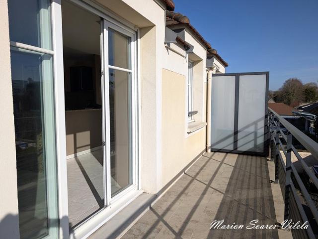 Lumière, calme et extérieur: un appartement soigné dans une résidence Kaufman & Broad à Coubert 77170