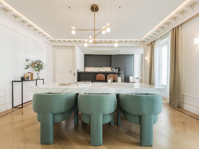 Luminous 3 bedroom apartment in Narvaez