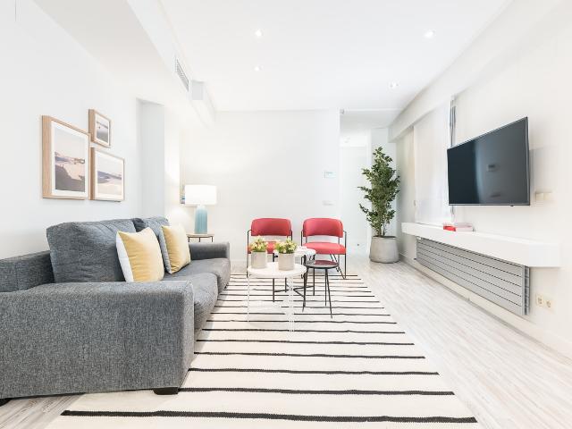 Luminous two bedroom in a great area of Madrid