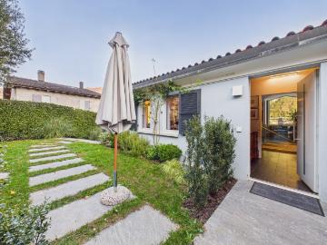 Luminosa villa unifamiliare con 5.5 locali a Riva San Vitale, TI