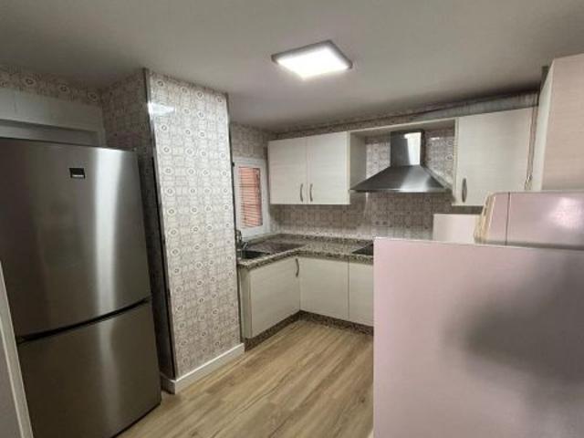 Luminosa vivienda reformada y amueblada en la Avda de Carlos III