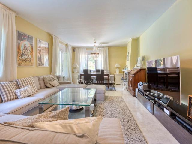 Luminosa casa con licencia turística, de 271 m² construidos. 271m² Calonge