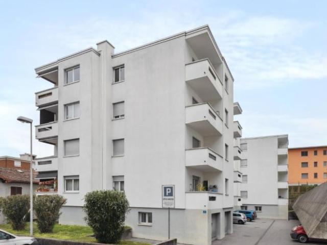 luminoso 4.5 locali nel cuore di Viganello