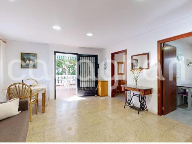 Luminoso y exclusivo chalet independiente en Almardà