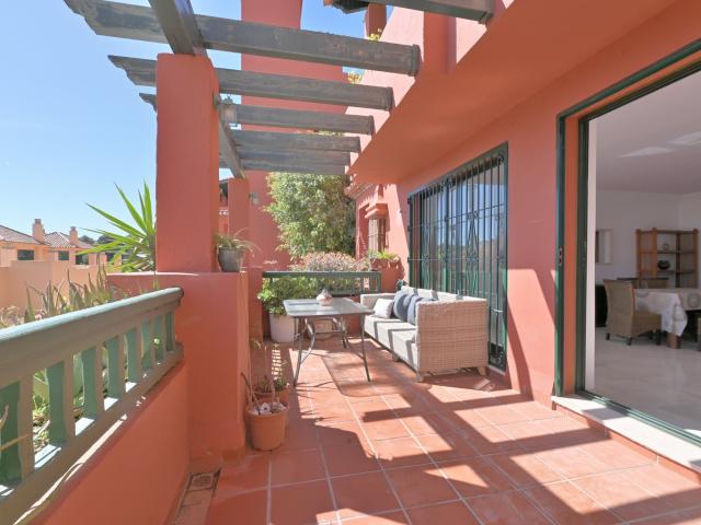 Luminoso y espacioso apartamento de dos dormitorios situado. 123m² Mijas Costa