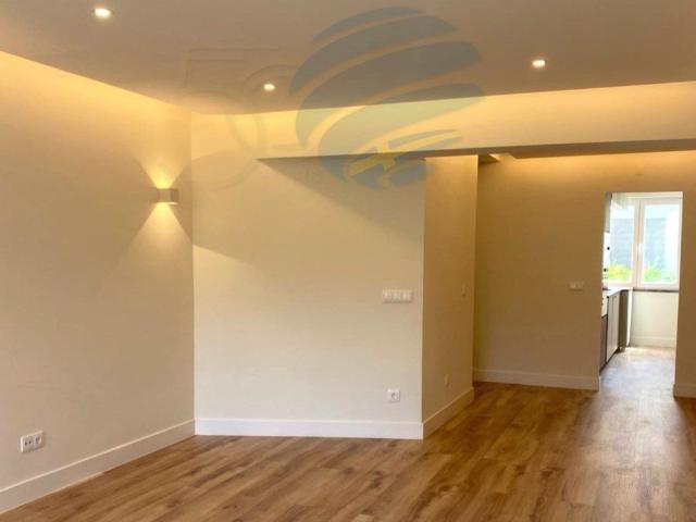 Luminoso apartamento com localização privilegiada e perto da. 75m² Cascais e Estoril